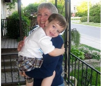 grandparents_june_09_monkeymama2noah.jpg